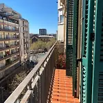 2 Bdr Eixample Apartment