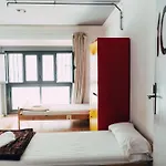Black Swan Hostel