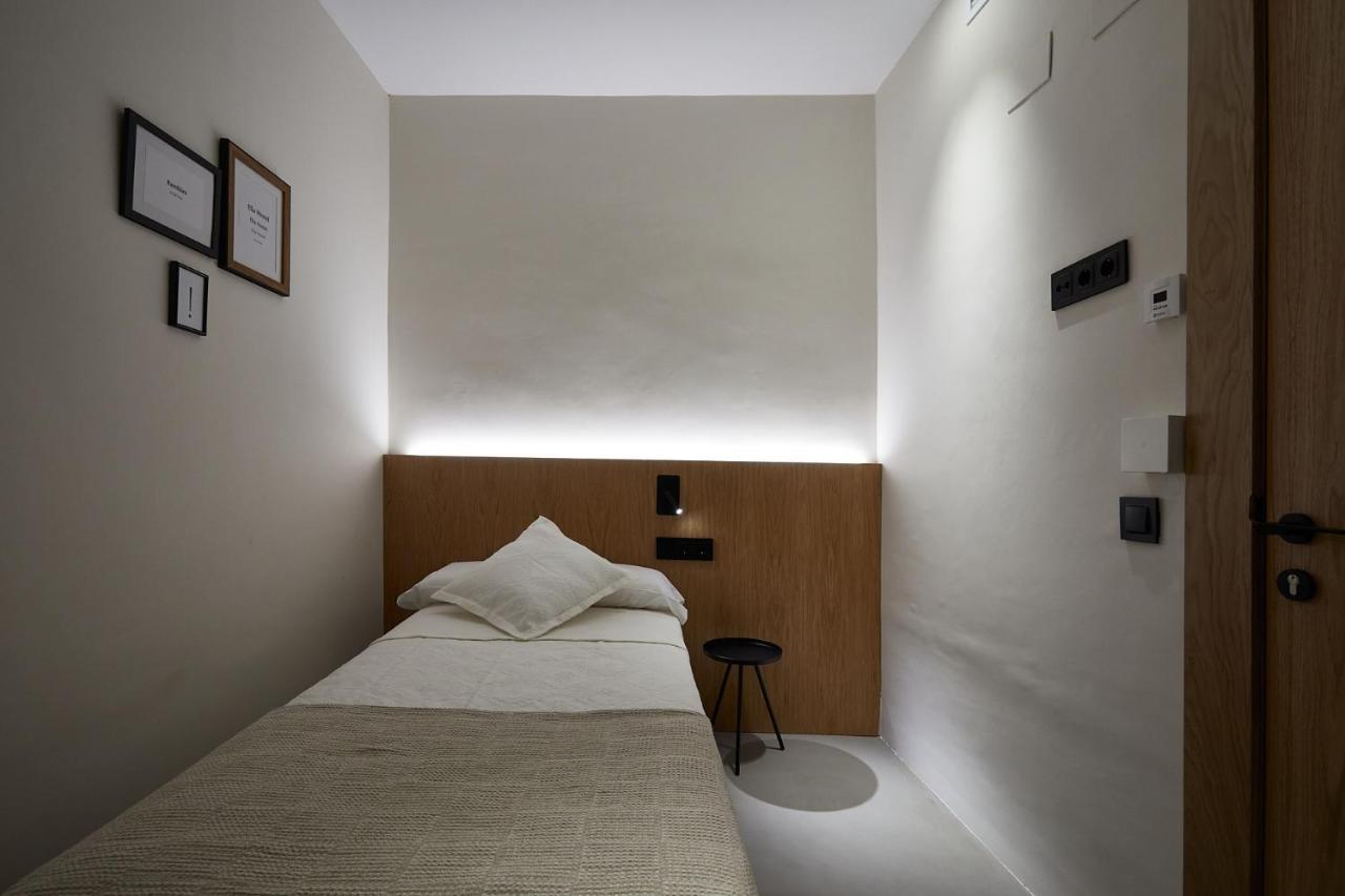 Ella Ramblas Guest house