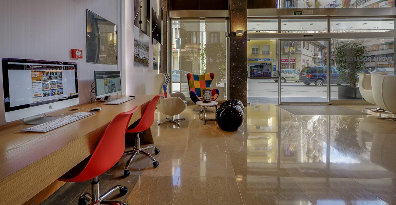 Hotel Evenia Rocafort Barcelone