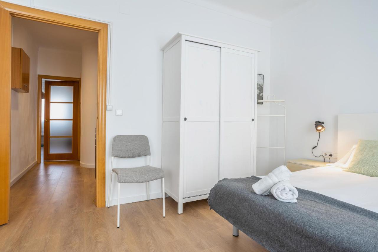 Housalia Lepant 3 Bedroom 300 Meters De Sagrada Familia Appartement *