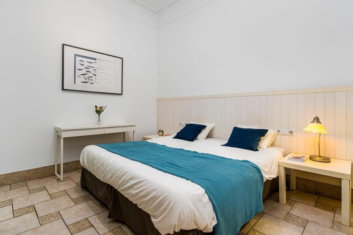 Apartment Historic With Private Terrace In Example