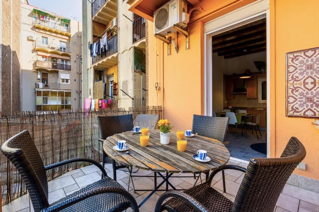 Apartment Historic With Private Terrace In Example