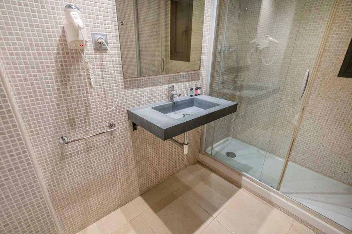 Modern And Bright In Eixample 1-2 Appartement Barcelona