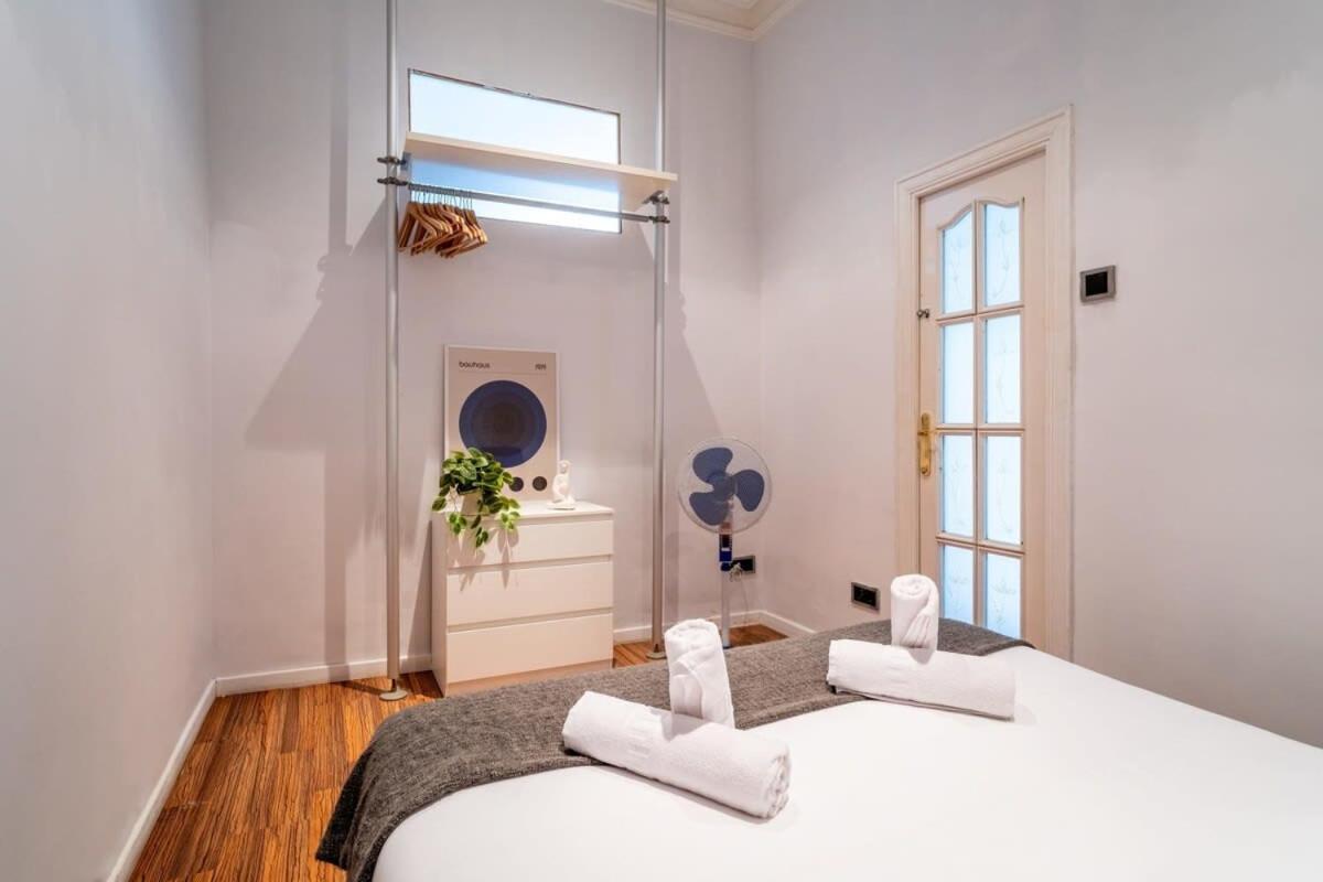 Comfortable And Huge 4bd - 2bth Rambla Catalunya *
