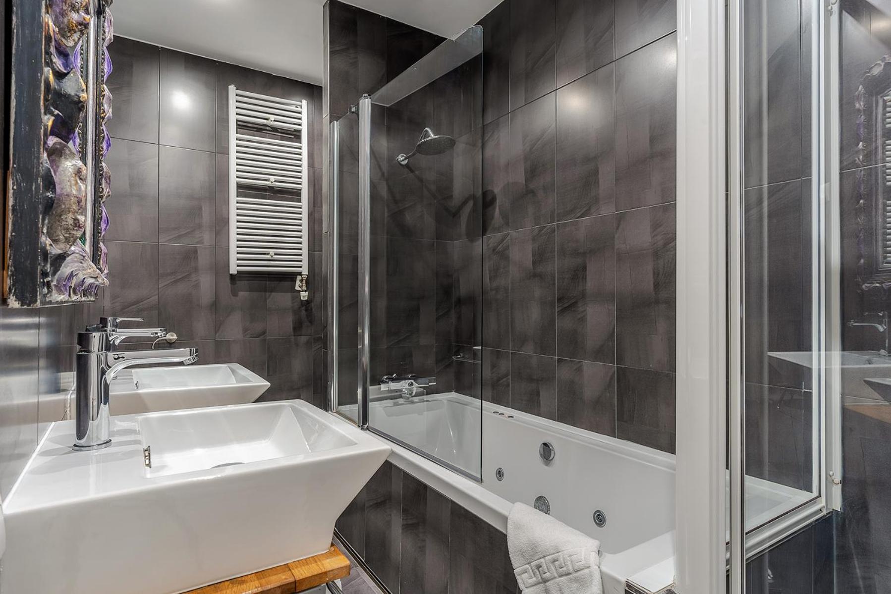 Apartment Enjoybcn Tapies *