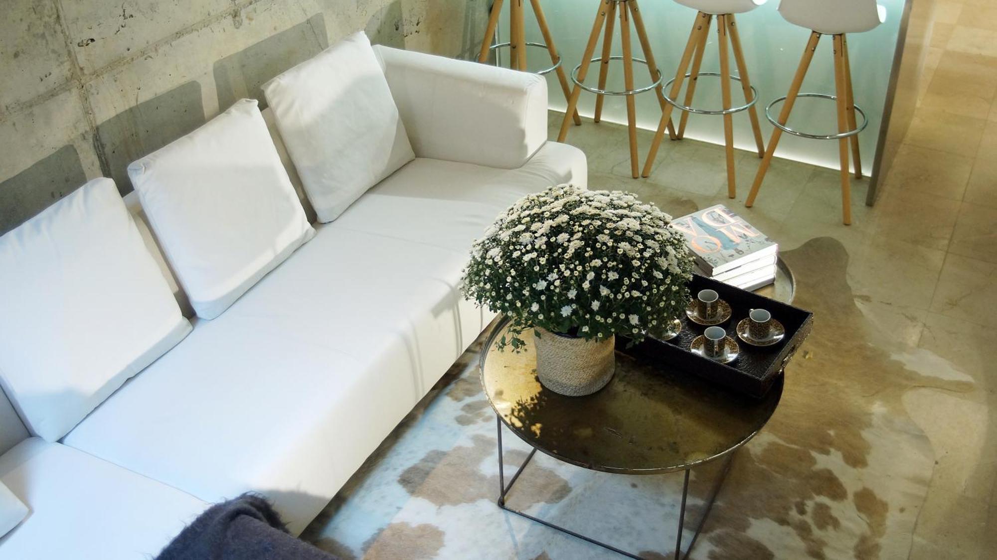 My Space Emirates - Fully Equipped Near The With Shared Pool Barcelone