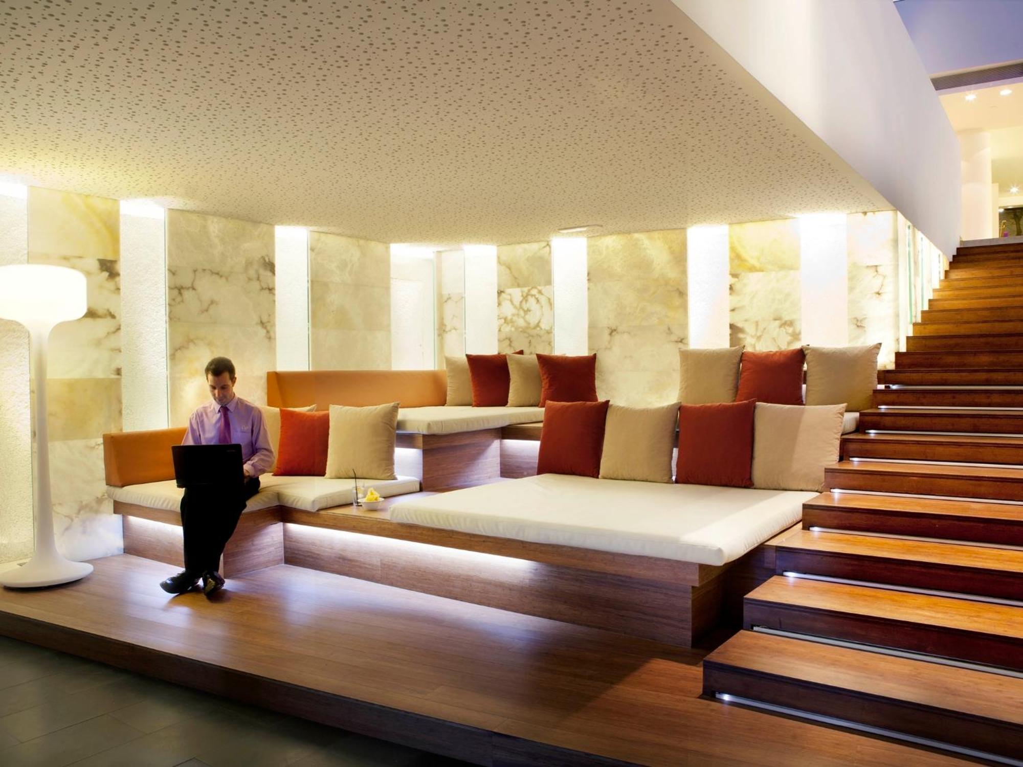Hotel Sercotel Rosellon