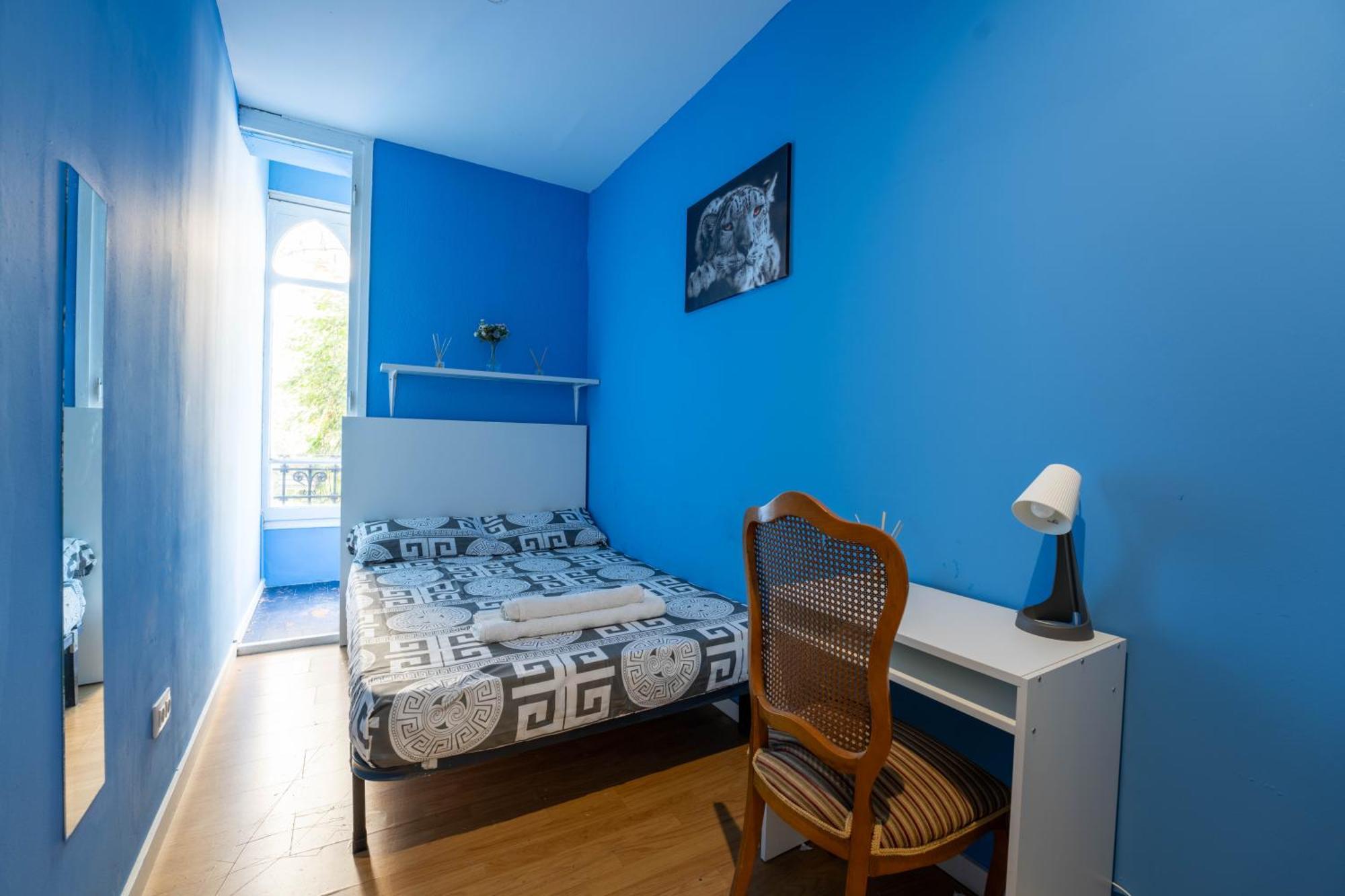 In Charming In Center Eixample Apartment