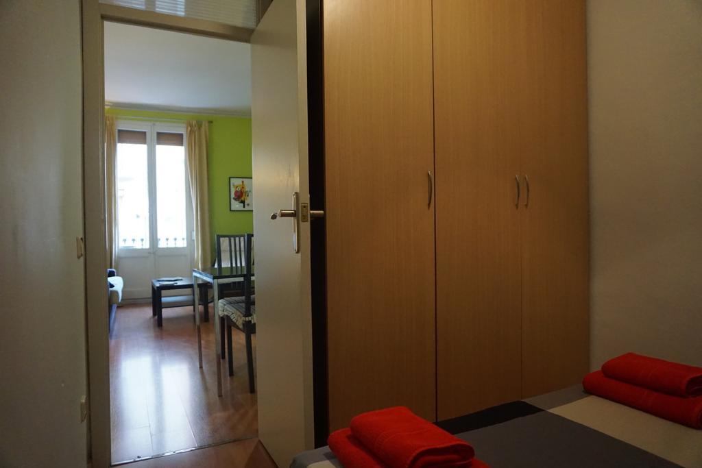 Aparteasy - Montjuic & Fira Apartment Barcelona