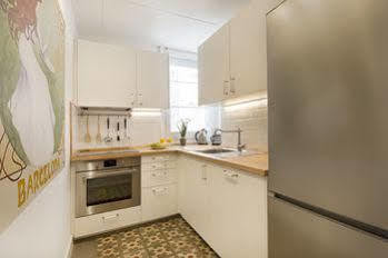 Nextdoor Gaudi Apartment Barcelona