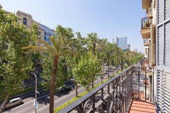 Rent Diagonal-aribau 3*