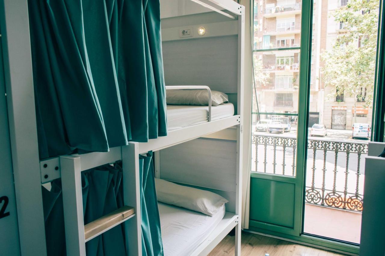 Black Swan Hostel