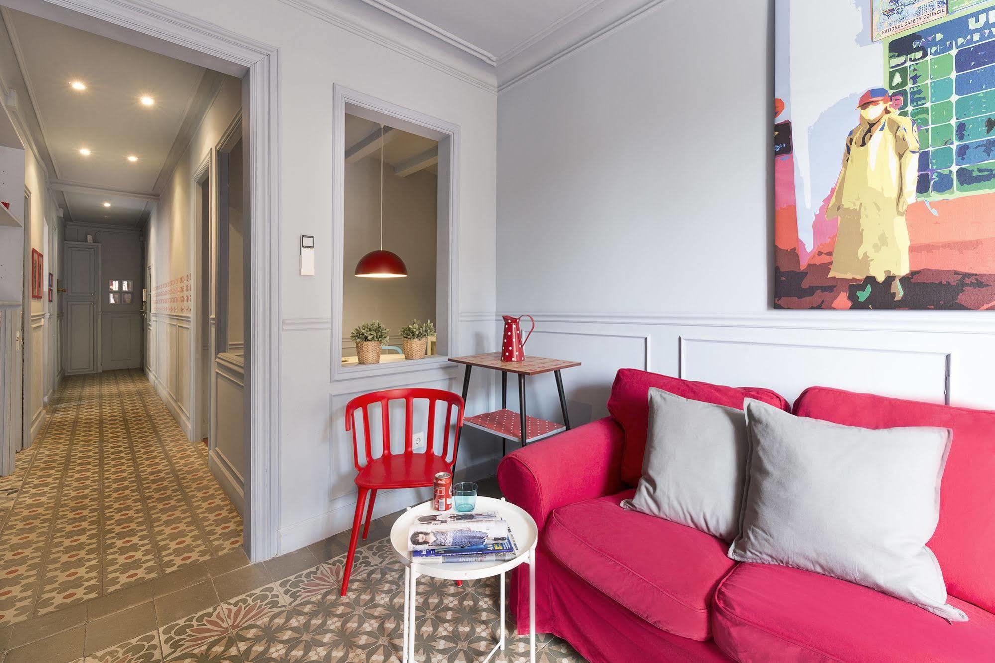 Nextdoor Gaudi Apartment