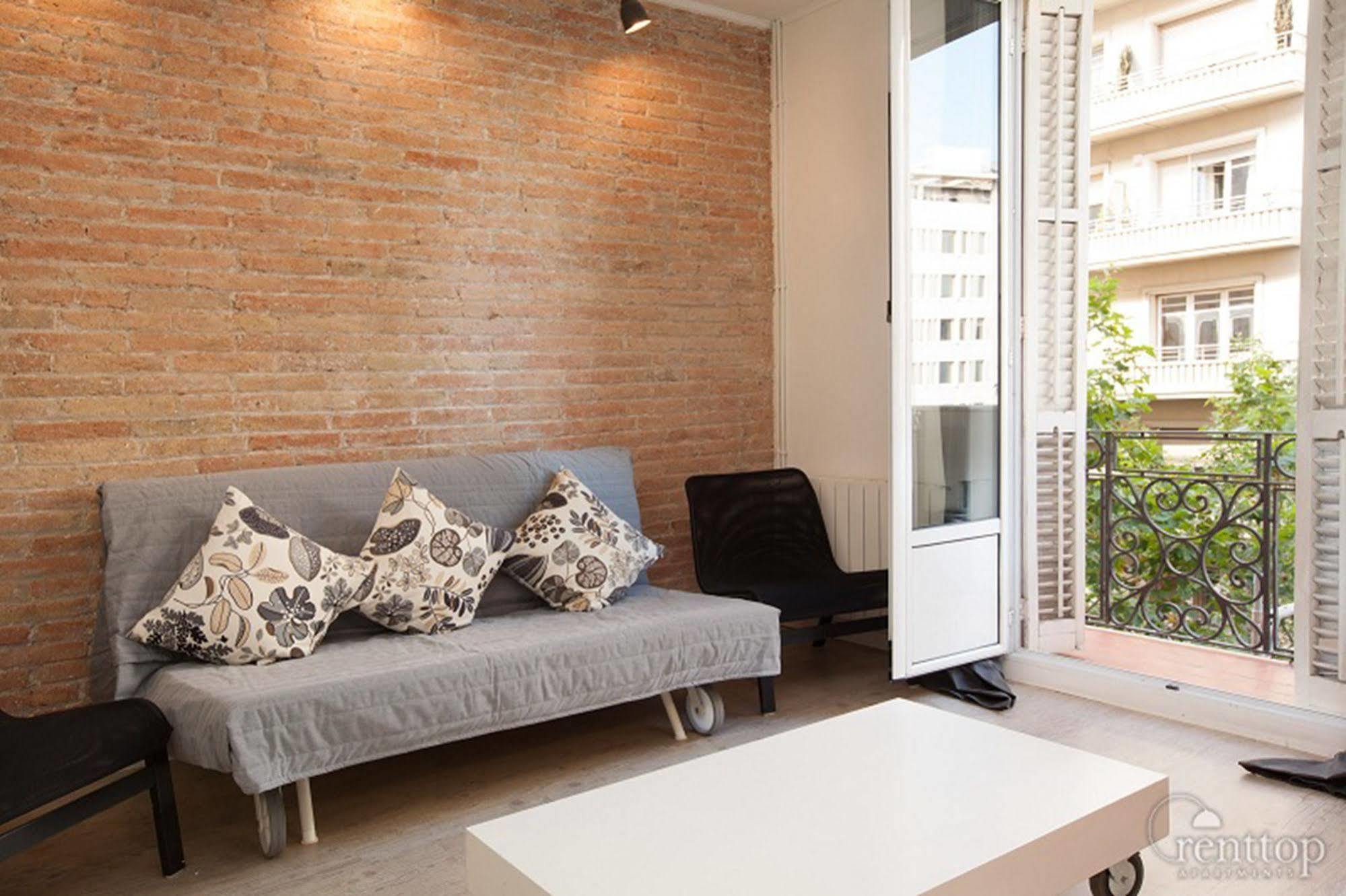 Rent Diagonal-aribau