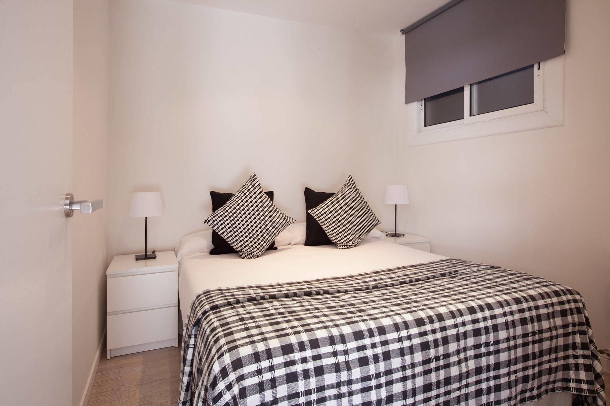 Hotel Rent Diagonal-aribau 3*