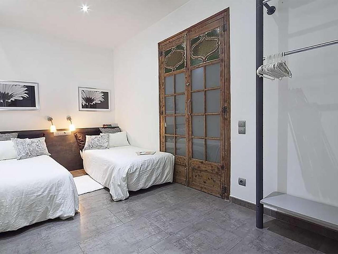 Apartment Bhm1 1036 Carrer De La Creu Coberta, 32, Principal *