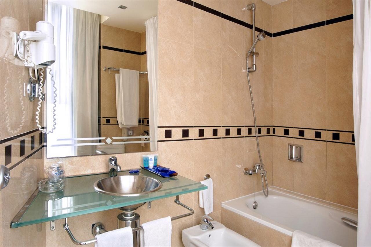 Hotel Evenia Rocafort Barcelone