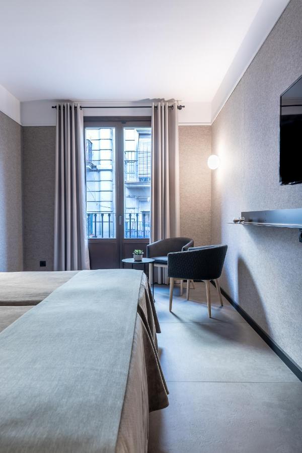 Raval House Hotel 3*