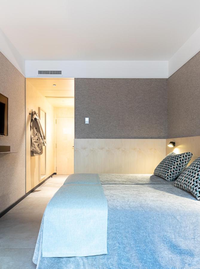 Raval House Hotel 3*