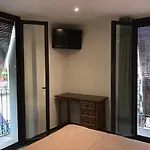 Hostal Radio Barcelona