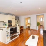 Apartment Centro- Passeig De Gracia - Casa Batllo By Interhome