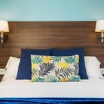 Kronos On The Beach Suite 4