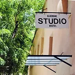 Studio Hostel