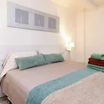 Beautiful And Best Location Apt