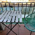 Comfortable Room In Shared Apartment In L\'Eixample