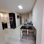Meridiana Sant Andreu 4 Bedrooms