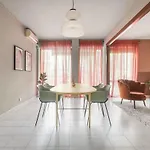Sagrada Familia- Fantastic Bold Catalan 3 Bedroom Balcony