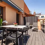 3-Bedroom Penthouse With Terrace In Eixample