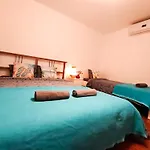 By Plaza Real Budget Rooms