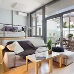My Space Emirates - Bright Apartment In Gracia With Shared Pool