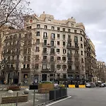 Apartamento zona Sagrada Familia
