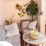 Enchanting 2 Bedroom Flat With Terrace Near Placa Espanya