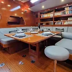 !Perfect Sailboat To Relax At The Port Forum!