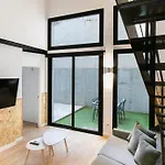 Chic And Modern Apartments In Gracia