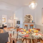 Apartment (92 m²), 3 Schlafzimmer und 2 eigene Badezimmer in Eixample
