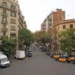 Gracia Barcelona Group Apartments