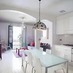 Aparteasy - Authentic Family Apartment