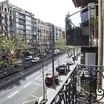 Mai & Maud Paralel Apartment