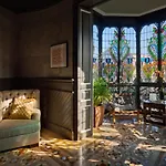 Home Around Exclusive Apartments