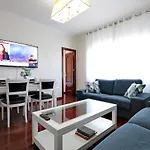 Classbedroom Fira Business Apartment