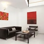 Spacious Apartment For Families Near Park Guell