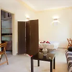 Tarradellas Apartments