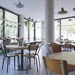 Sunny Apt Barcelona 22@