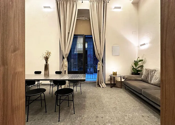Oasis Apartments & Studios Old Town Center