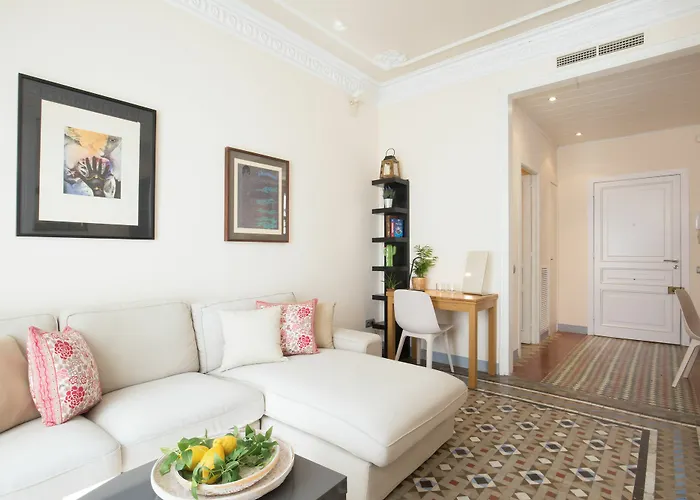 Montaber Apartment - Gran Via - Rocafort